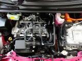 エンジンとモーターが協調して走る先進のハイブリッドシステム。地球環境に優しいパワーユニットです!