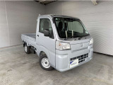 走る人、使う人、働く人に大きな満足を届ける「ハイゼットトラック」です☆☆