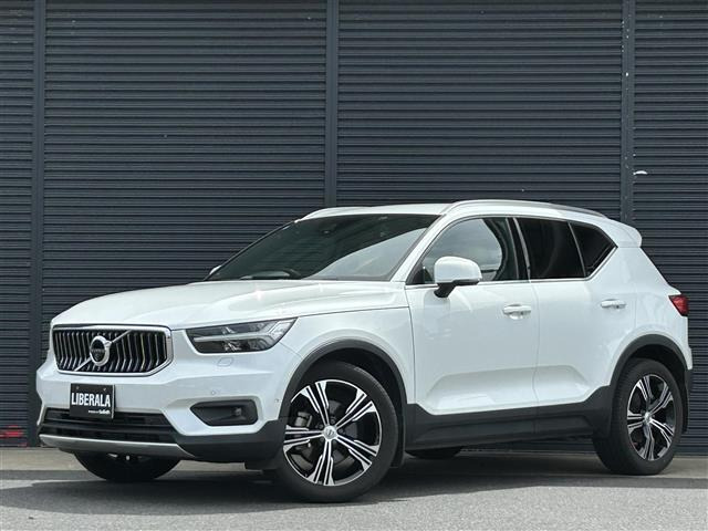 XC40T4 AWD インスクリプション 4WD4WD 本革シート