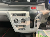 ご納車前に納車点検(法定12ヶ月点検相当)を実施し、基本性能に関わる機能や状態を徹底的に点検します。