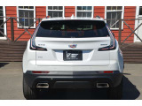 XT4のデザインはキャデラックの若手デザイナーにより、新世代SUVをイメージして製作されたモデルで御座います。