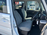 仕入れ先が不明なお車は取扱いしません!!実際に現地に足を運び、しっかりとチェックをしてから仕入れてきてますので、どのお車もご安心して乗っていただけます☆