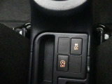 アイドリングストップ機能がついているので、停車時にエンジンを止めて燃料消費を抑えます。環境にもお財布に優しいですね♪
