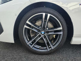 左前フロント 225/40R18