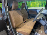 運転席シート廻りは使用感も少なく、良好な状態となっています。丁寧に使われていたことがよくわかりますね。