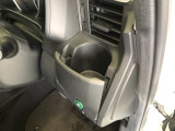 【ドリンクホルダー】こちらにドリンクホルダーがついています!