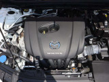 「SKYACTIV-G(ガソリン)」は、規格外の高圧縮を実現し、世界のエンジン技術者に驚きを与えました。さらに、それを維持したままノッキングの発生を抑え、熱効率を向上、走りにも寄与したエンジンです。