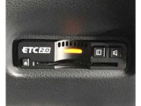 ETC2.0が標準装備です。高速道路の渋滞情報や静止画像提供などをナビとリンクして画面でお知らせします。また、高速道路の一時退出対象インターでは料金据え置きで一時退出もできます