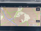 スマートフォン用アプリ[Apple CarPlay][Android Auto]対応の純正ナビ Discover Proを装備、ラジオ、地デジTV、SDカード、USB、Bluetoothも対応。