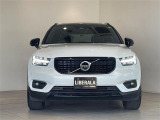 XC40 B4 AWD Rデザイン 4WD 4WD サンルーフ