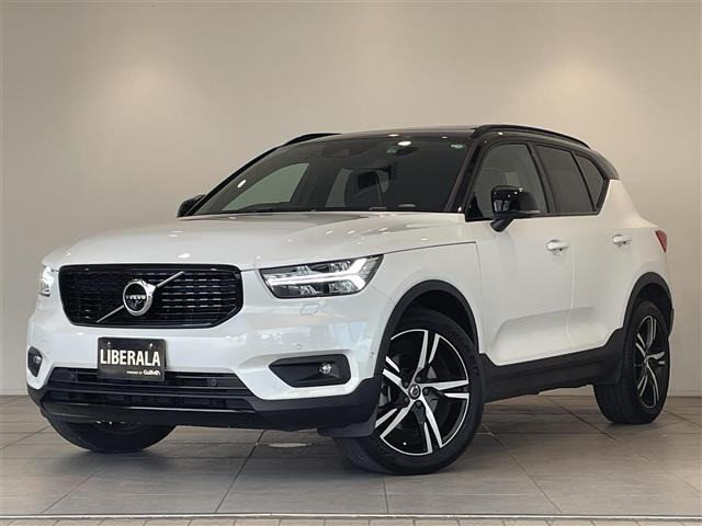 XC40B4 AWD Rデザイン 4WD4WD サンルーフ