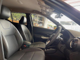 運転席シート廻りは使用感も少なく、良好な状態となっています。丁寧に使われていたことがよくわかりますね。