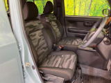 運転席シート廻りは使用感も少なく、良好な状態となっています。丁寧に使われていたことがよくわかりますね。