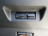 ここにETC付いております。高速道路の料金所もスイスイ♪ ETCカードの申し込みは日産カードがおすすめ!!!「安心」「おトク」「便利」で皆さまのカーライフをサポートする特典満載のカードです。
