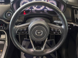 【純正革巻きステアリング】上質な革を使用することで、手にしっかり馴染みとても運転しやすいハンドルです♪