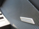 ハーマンカードンスピーカーが付いております。