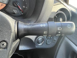 【 オートライト 】オートライトなのでライトの点け忘れを気にすることなく運転が出来ます。