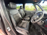運転席シート廻りは使用感も少なく、良好な状態となっています。丁寧に使われていたことがよくわかりますね。