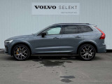 ◆サイド/流麗なプロポーションはVOLVO車の真骨頂。「美しいものと共にありたい」というオーナーの願いを満たします