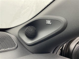 【JBL(プレミアムサウンド)】トヨタでお出かけの際には、ぜひ素敵な音楽体験を!ありふれた一日にも特別な体験を!ドライブの時間を上質な音楽でお楽しみいただけるサウンドシステムが搭載されています♪