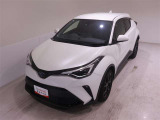 先進性と高級感あふれるコックピットを演出。誰がハンドルを握っても運転しやすい、開放的な視界が魅力です☆