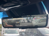 【デジタルインナーミラー】後席の大きな荷物や同乗者で後方が確認しづらい時でも安心!カメラが撮影した車両後方の映像をルームミラー内に表示。クリアな視界で状況の確認が可能です!