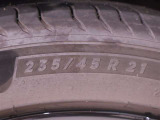 235/45R21   タイヤサイズです。 タイヤのご相談も石川トヨペットカローラにお任せください