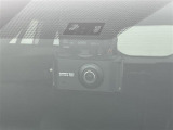 【ドライブレコーダー】映像・音声などの運転中の記録を残します。事故などを起こした起こされた時の証拠になりえますので、もしも時でも安心ですね。