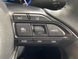 【レーダークルーズコントロール】高速道路での長距離走行が楽に!!自動で速度を保つクルーズコントロールが、衝突軽減システムと連携し、前方の車両を感知して車間を保つように速度調節してくれます!!