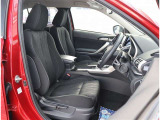 【車屋】として、長く車業界に従事した経験豊富なスタッフが多数在籍しております。