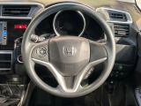 【ステアリングスイッチ】運転中、前方から目線をそらすことなく、オーディオ等の操作が可能な便利機能!安心&快適なドライブを演出してくれます♪