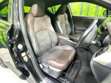 運転席シート廻りは使用感も少なく、良好な状態となっています。前オーナー様が丁寧に使っていたことがよくわかりますね。