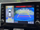 【パノラミックビューモニター】専用のカメラにより、上から見下ろしたような視点で360度クルマの周囲を確認することができます☆死角部分も確認しやすく、狭い場所での切り返しや駐車もスムーズに行えます。