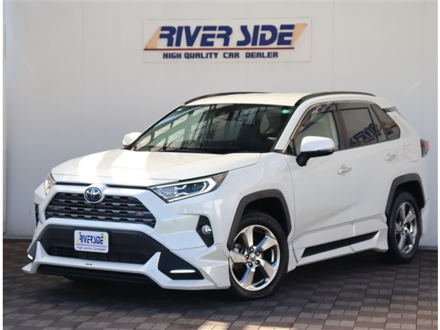 トヨタ RAV4 2.5 ハイブリッド G E-Four 4WD
