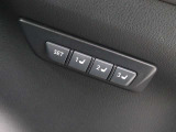 ポジションメモリー付シートです。シートやステアリング、ドアミラーの位置を記録しておくことが出来るのでご家族や複数の方で車を乗られる方には便利な機能です。