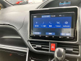 ディスプレイオーディオを装備。スマホとクルマをつなぐことで、これまでのナビに加えて、いろんなサービスが楽しめます。