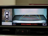 バックの苦手な人にも安心の、カーナビの画面で車両を上から見たような映像を確認出来るパノラミックビューモニター付きなので安心感UPです