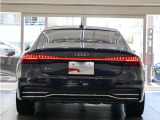 後続車両から長く見られるリヤスタイルも、Audiらしく上品で洗練されたデザインで見る人を惹きつけます。