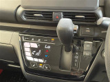 【オートエアコン】車内温度を感知して自動で温度調整をしてくれるのでいつでも快適な車内空間を創り上げます!