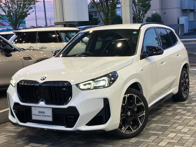 X1M35i xドライブ DCT 4WD