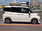 両側オートスライドドアで狭い場所での後席乗り降りもとても楽になります★