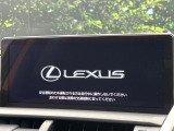 【10.3インチワイドナビ】高級感とインパクトのある大型ワイドナビを装備。各種オーディオ操作はもちろん、横長ワイド画面でのマップ2分割表示など、利便性も高いナビです♪