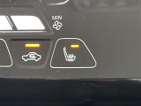 気になる車はすぐにお問い合わせください!画面右側の0066から始まる無料ダイヤルからお問い合わせ下さい!専門スタッフがお車のご質問にお答えいたします!