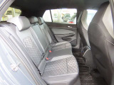 ISOFIX(イソフィックス)基準適合チャイルドシート固定装置!!安心楽々で対応チャイルドシートが取付できます。