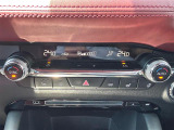 【シートヒーター】シートを温めてくれる暖房機器です!長時間座っていると負担が掛かりやすい背中や腰、または冬場などの寒い日に冷えやすい脚部に快適なぬくもりを伝えます。