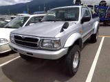 マツダ プロシード 2.6 キャブプラス 4WD