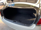 普段のお買い物や通勤、送迎等に十分な荷室スペースを確保しております。