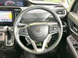 【純正革巻きステアリング】上質な革を使用することで、手にしっかり馴染みとても運転しやすいハンドルです♪