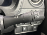 【オートライト】周りの明るさに応じて自動でヘッドライトの点灯・消灯ができる機能です!ライトの付け忘れ・消し忘れなどが無くなり、雨の日や夕方の走行も安心!トンネル通過時も便利ですね♪