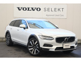ボルボ V90クロスカントリー